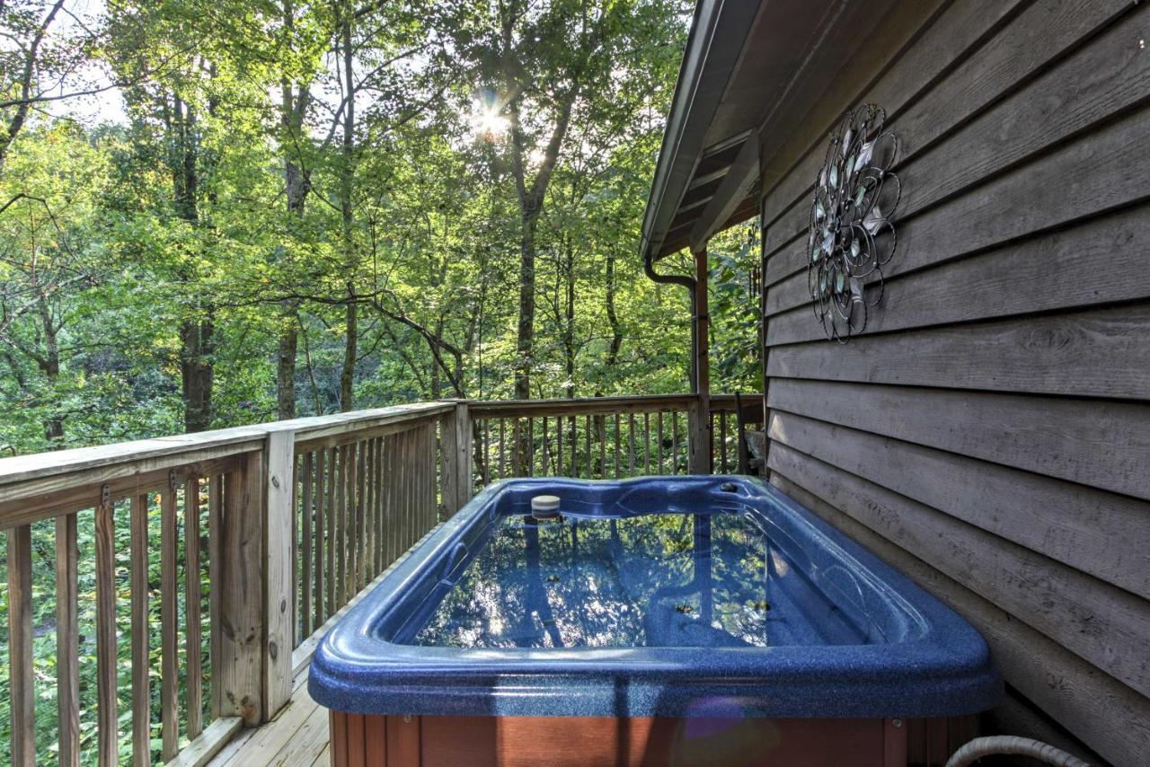 Gatlinburg Home With Hot Tub About 4 Mi To Town! 외부 사진